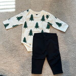 NWT Monica & Andy Set